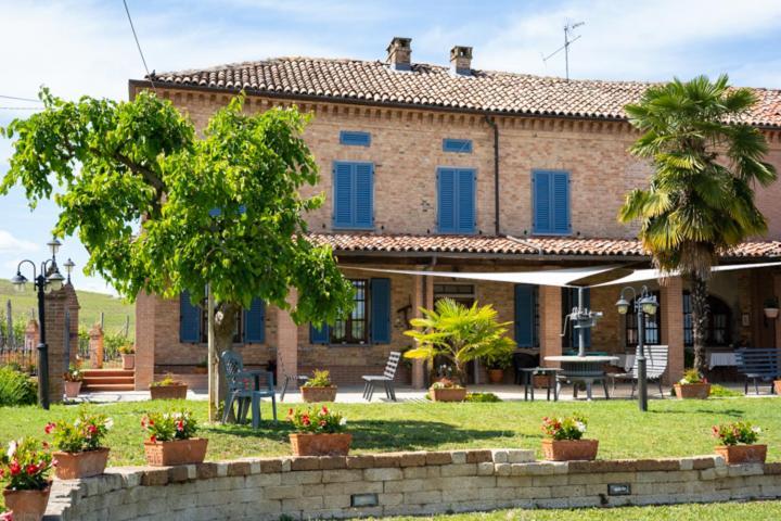 Ferienwohnung Da Elvira Costigliole d'Asti Exterior foto